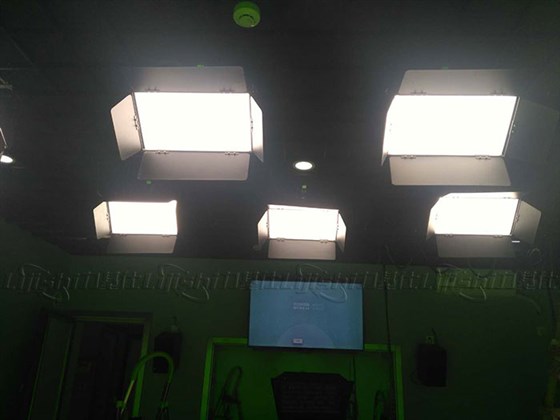 深圳廣播電視大學校園虛擬演播室燈光配置