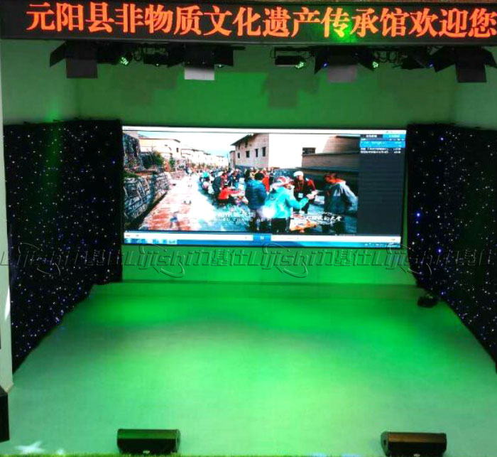 云南元陽(yáng)多功能廳LED平板柔光燈配置